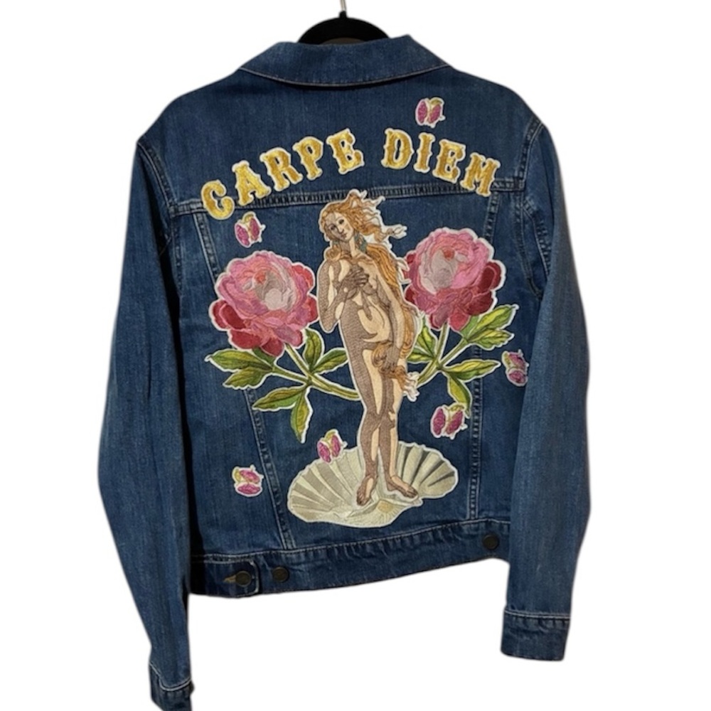 Denim & Bone Carpe Diem Blue Denim Jacket
Size Small